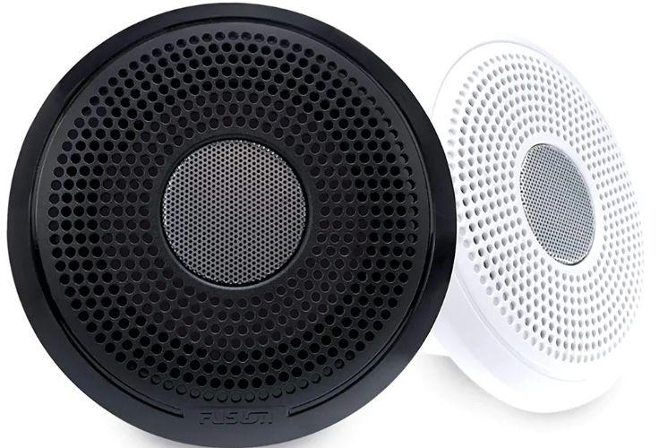 Fusion  4 Marine Speakers 120W Pair XS Series Classic - Black/White - Brand New